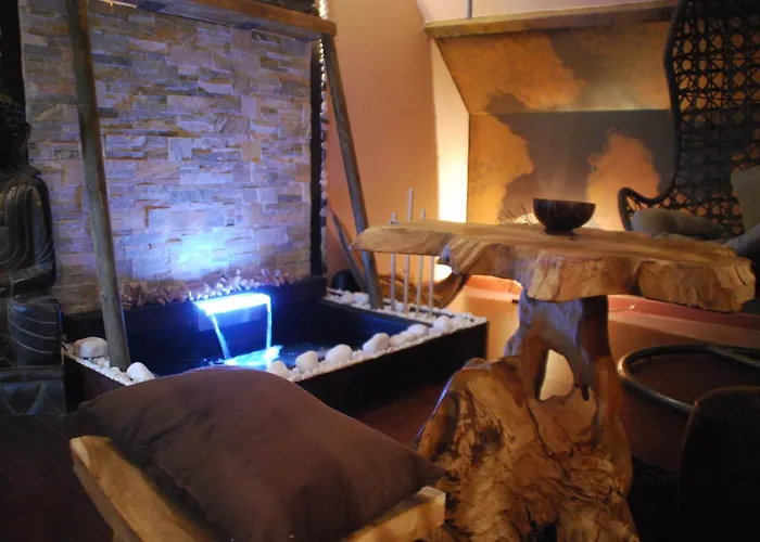 Chambres D Hotes ,Hotel ,Secret D\'Une Nuit A Vicq Pres De Onnaing,Avec Piscine
